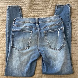 Women’s skinny jeans